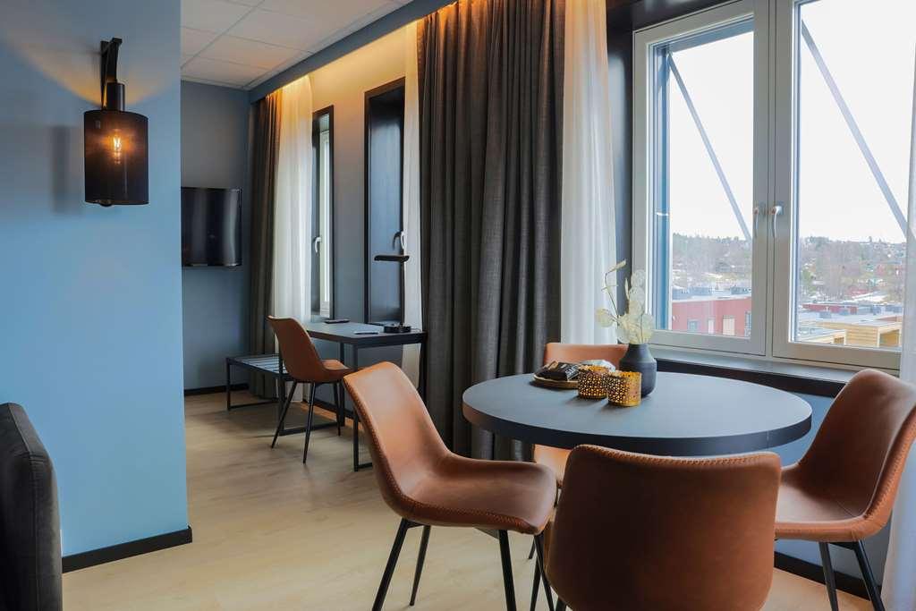 1624 Hotel